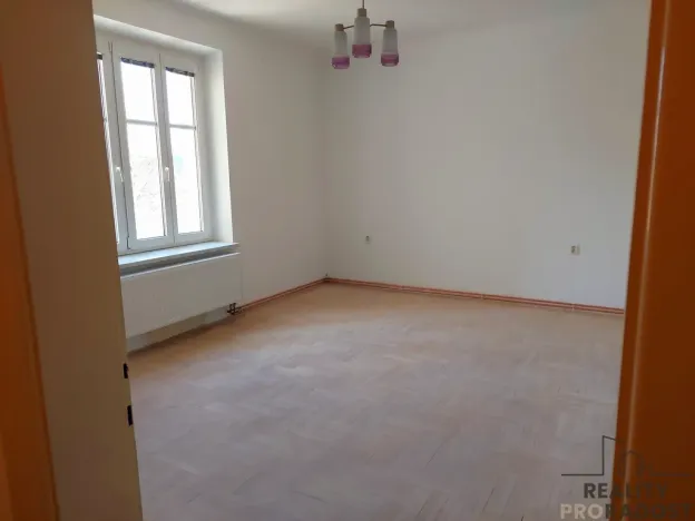 Pronájem bytu 2+1, Olomouc, Divišova, 73 m2