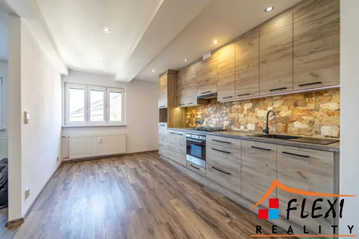 Pronájem bytu 2+kk, Ostrava, Dr. Šmerala, 49 m2