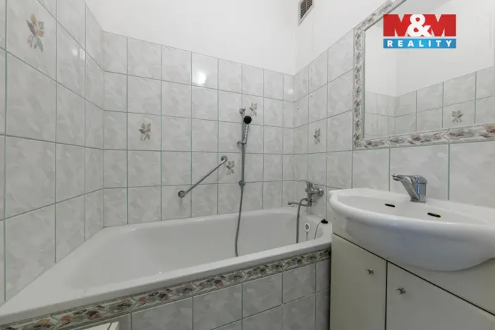 Prodej bytu 2+1, Sokolov, Boženy Němcové, 56 m2