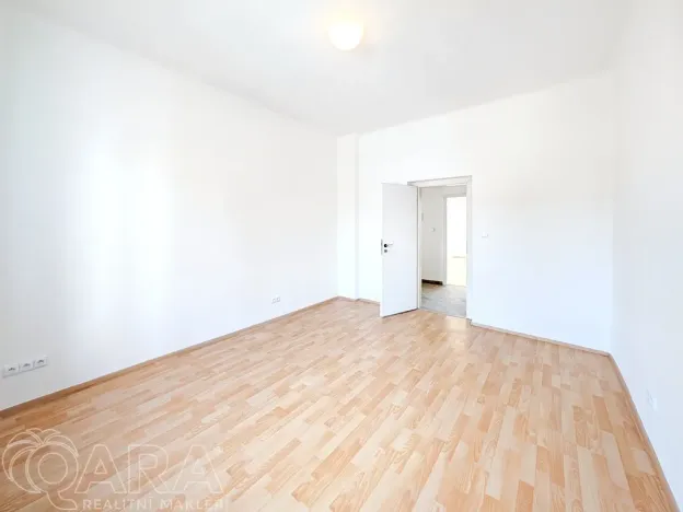 Pronájem bytu 3+1, Praha, K rukavičkárně, 85 m2