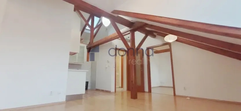 Pronájem bytu 2+kk, Praha, Klapkova, 55 m2