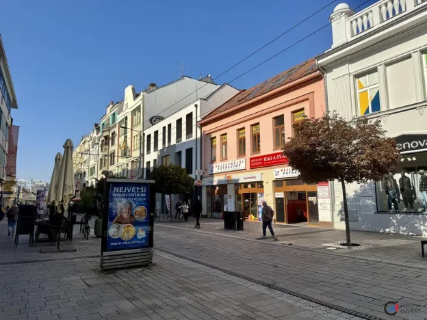 Pronájem obchodního prostoru, Pardubice - Zelené Předměstí, třída Míru, 550 m2