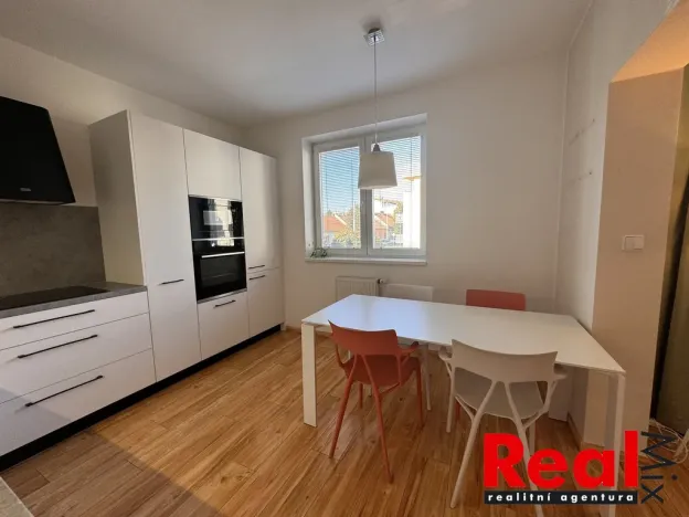 Pronájem bytu 4+kk, Brno - Komín, Jundrovská, 98 m2