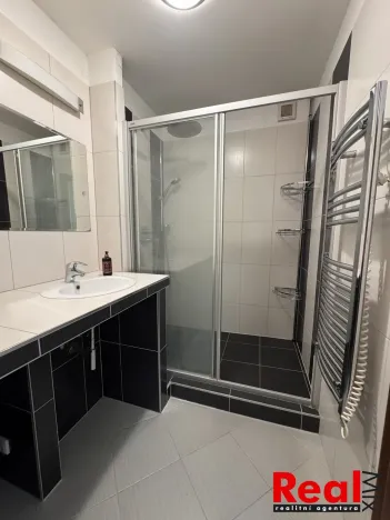 Pronájem bytu 2+1, Brno - Slatina, Bučovická, 60 m2