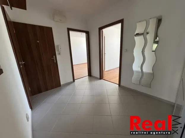 Pronájem bytu 2+1, Brno - Slatina, Bučovická, 60 m2