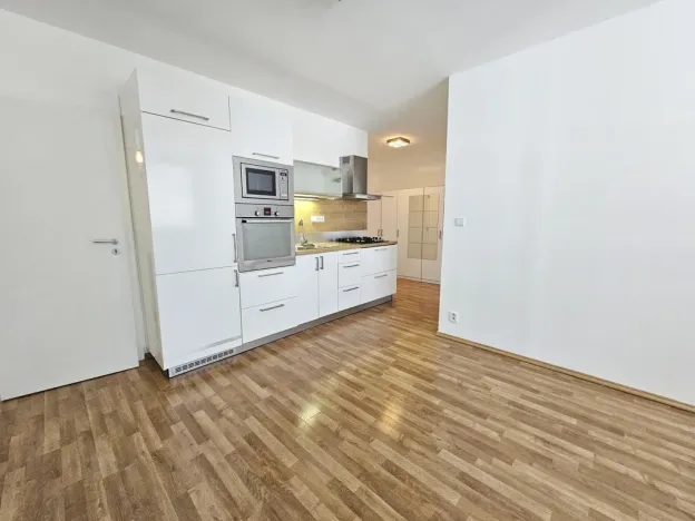 Pronájem bytu 2+kk, Praha - Krč, Točitá, 44 m2