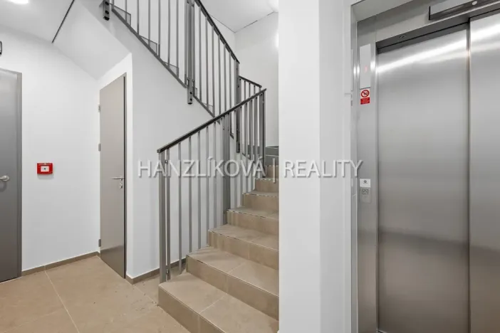 Pronájem bytu 2+kk, České Budějovice, Hálkova, 54 m2