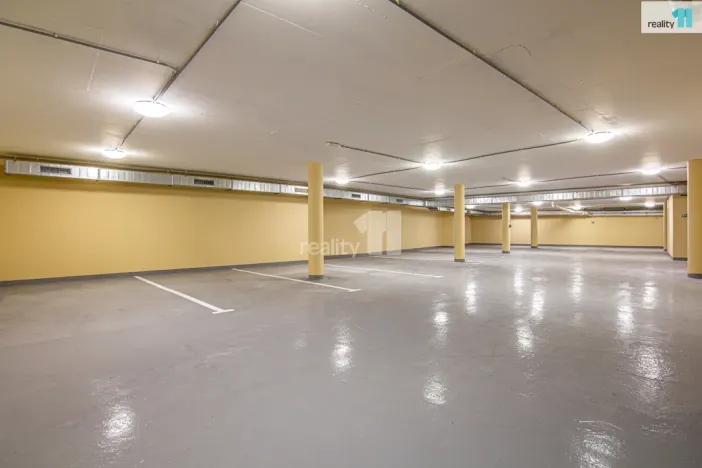 Pronájem bytu 2+kk, Praha - Libeň, V Holešovičkách, 56 m2