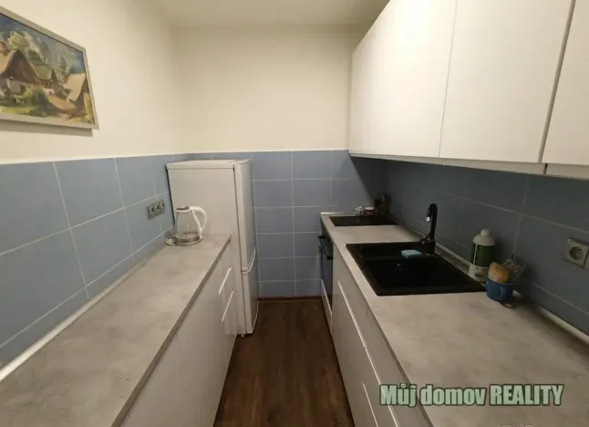 Pronájem bytu 2+kk, Praha - Kobylisy, Frýdlantská, 44 m2