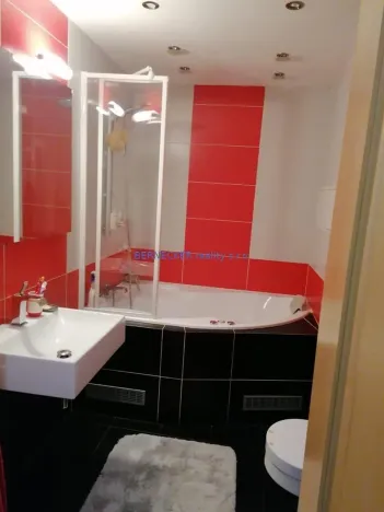 Pronájem bytu 2+kk, Hradec Králové, Svatojánská, 69 m2