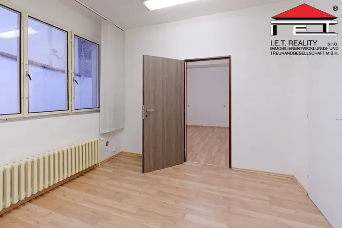 Pronájem kanceláře, Praha - Nové Město, Zlatnická, 23 m2