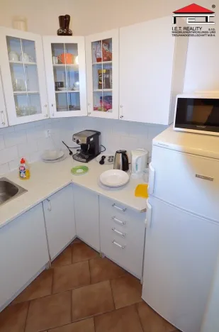 Pronájem kanceláře, Praha - Nové Město, Zlatnická, 23 m2