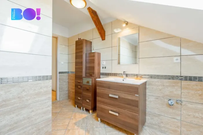 Prodej bytu 2+kk, Český Těšín, Bezručova, 82 m2