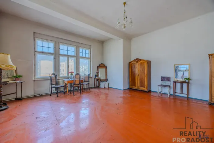 Prodej bytu 2+1, Opava - Předměstí, Komenského, 77 m2