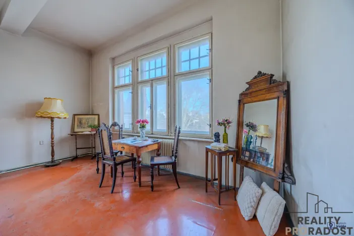 Prodej bytu 2+1, Opava - Předměstí, Komenského, 77 m2
