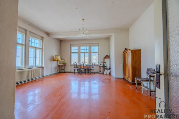 Prodej bytu 2+1, Opava - Předměstí, Komenského, 81 m2