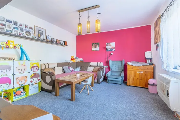 Prodej rodinného domu, Luběnice, 180 m2