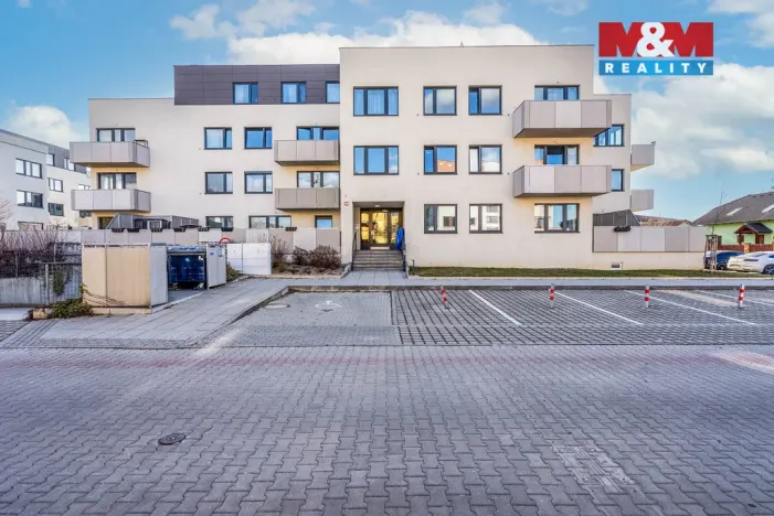 Prodej bytu 3+kk, Horoměřice, Karla IV., 76 m2