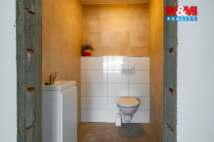 Prodej obchodního prostoru, Šumavské Hoštice - Kosmo, 316 m2