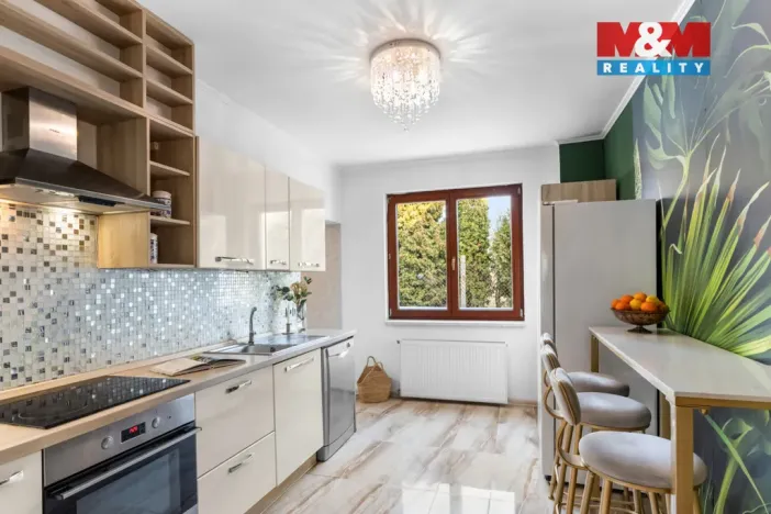 Prodej rodinného domu, Klobuky, Učitelská, 180 m2