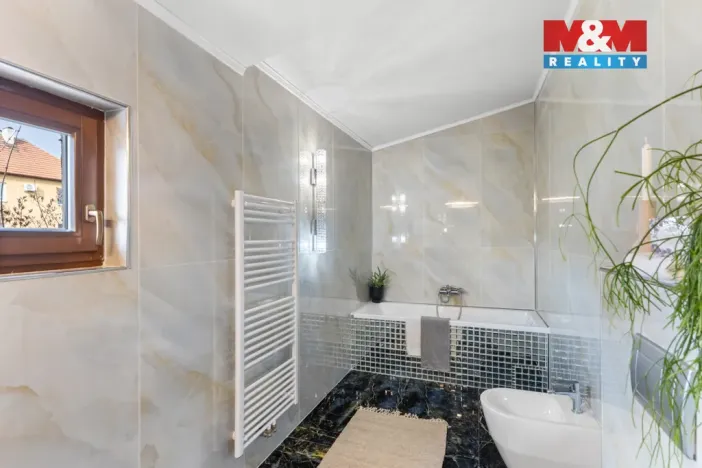 Prodej rodinného domu, Klobuky, Učitelská, 180 m2