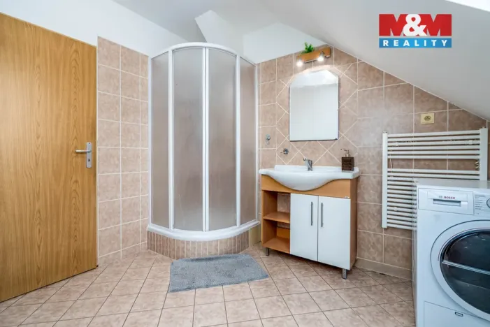 Prodej rodinného domu, Pečky, Tř. 5. května, 170 m2