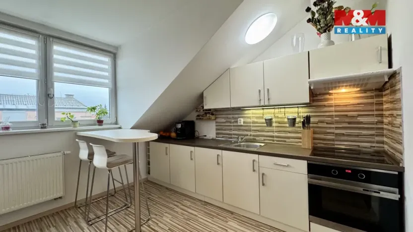 Pronájem bytu 2+kk, Olomouc, Hodolanská, 51 m2