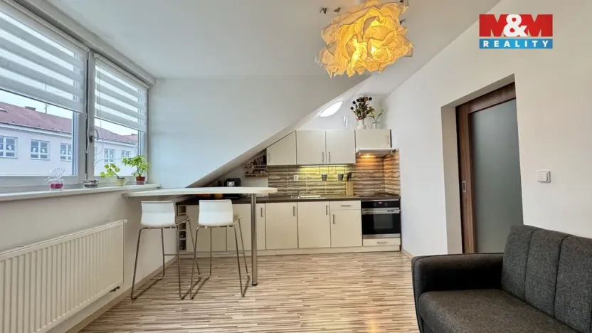 Pronájem bytu 2+kk, Olomouc, Hodolanská, 51 m2