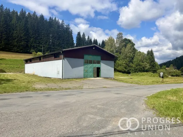 Prodej výrobních prostor, Velké Karlovice, 3509 m2
