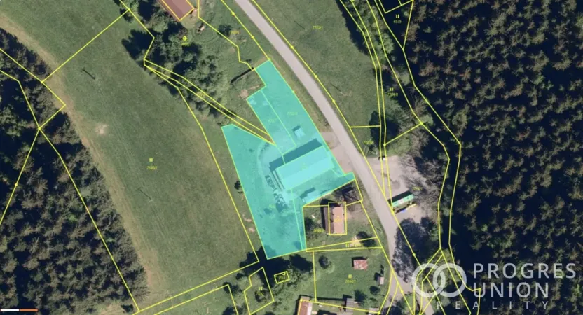 Prodej výrobních prostor, Velké Karlovice, 3509 m2