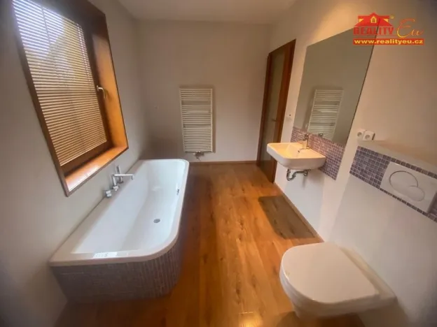 Prodej rodinného domu, Mochov, Na Rybníčku, 177 m2