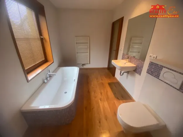 Prodej rodinného domu, Mochov, Na Rybníčku, 177 m2