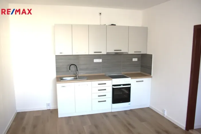Pronájem bytu 2+kk, Písek, Vinařického, 43 m2