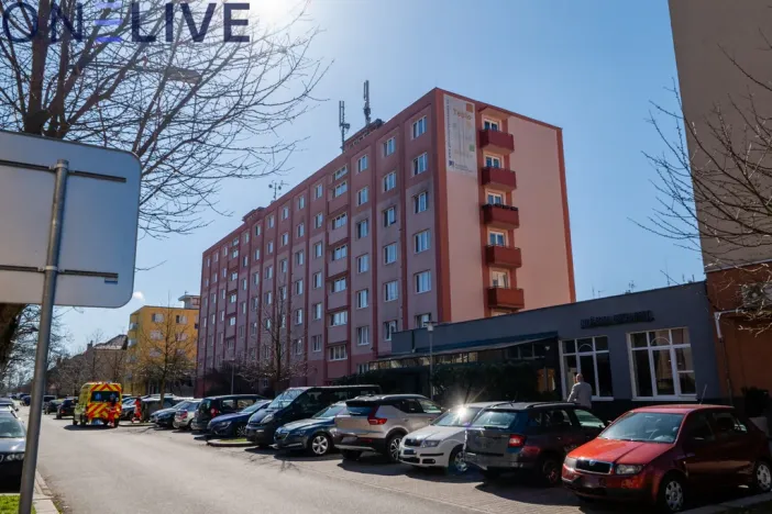 Prodej bytu 3+1, Plzeň, Chválenická, 63 m2