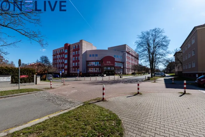 Prodej bytu 3+1, Plzeň, Chválenická, 63 m2