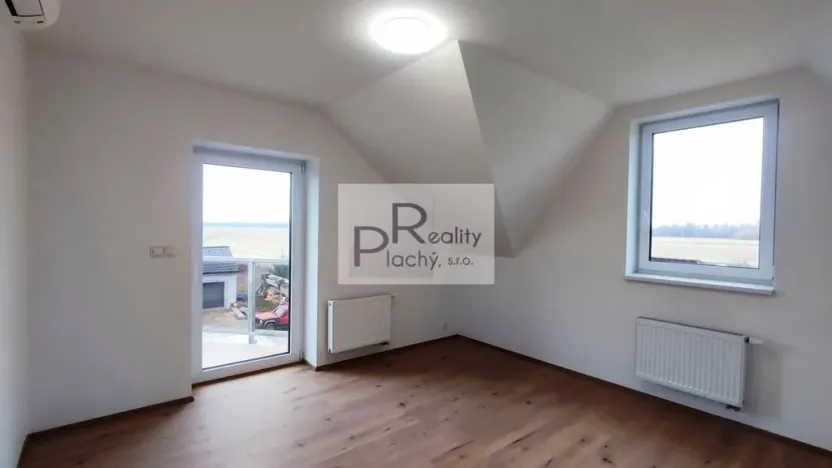 Prodej bytu 2+kk, Hevlín, 63 m2