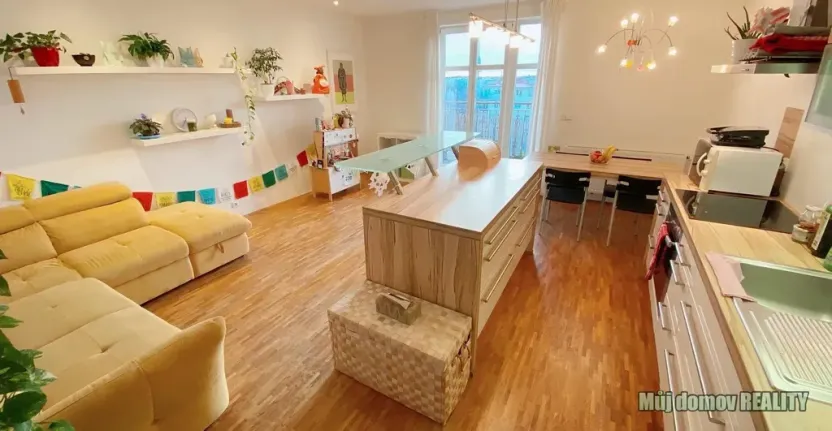 Pronájem bytu 3+kk, Praha - Žižkov, Buchovcova, 82 m2