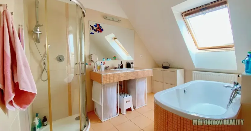 Pronájem bytu 3+kk, Praha - Žižkov, Buchovcova, 82 m2