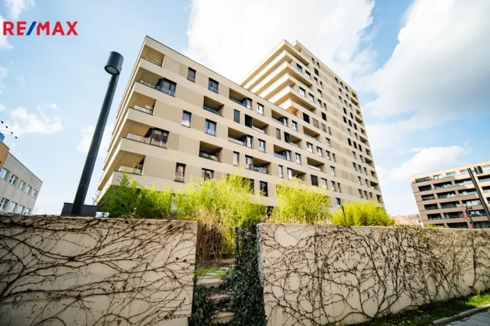 Pronájem bytu 3+kk, Praha - Vysočany, Pechmanových, 86 m2