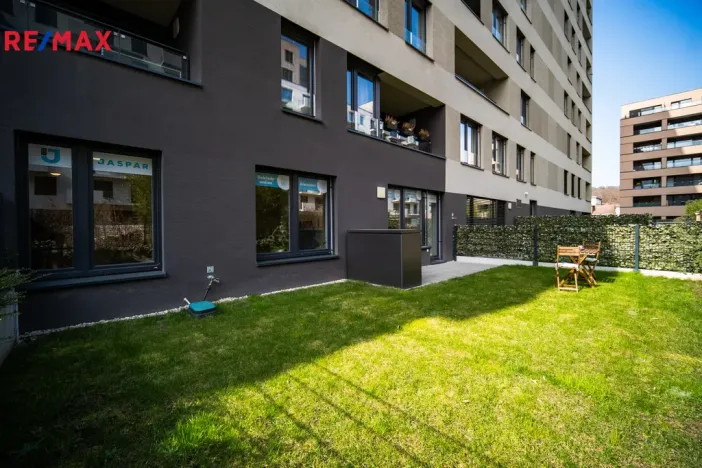 Pronájem bytu 3+kk, Praha - Vysočany, Pechmanových, 86 m2