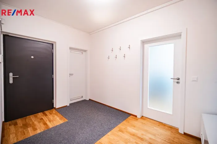 Pronájem bytu 3+kk, Praha - Vysočany, Pechmanových, 86 m2