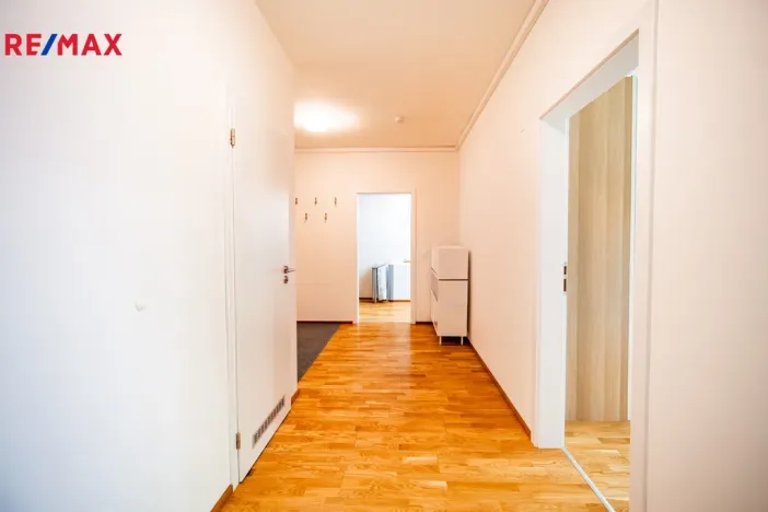 Pronájem bytu 3+kk, Praha - Vysočany, Pechmanových, 86 m2