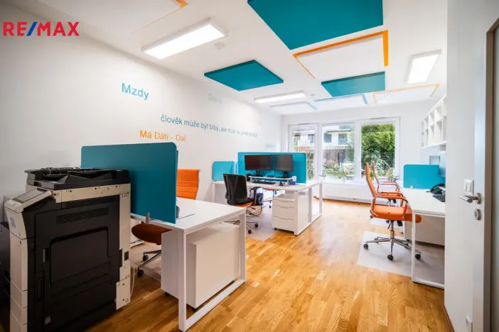 Pronájem kanceláře, Praha - Vysočany, Pechmanových, 91 m2