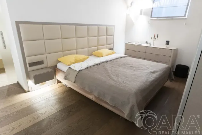 Prodej bytu 2+1, Praha - Nové Město, Soukenická, 62 m2