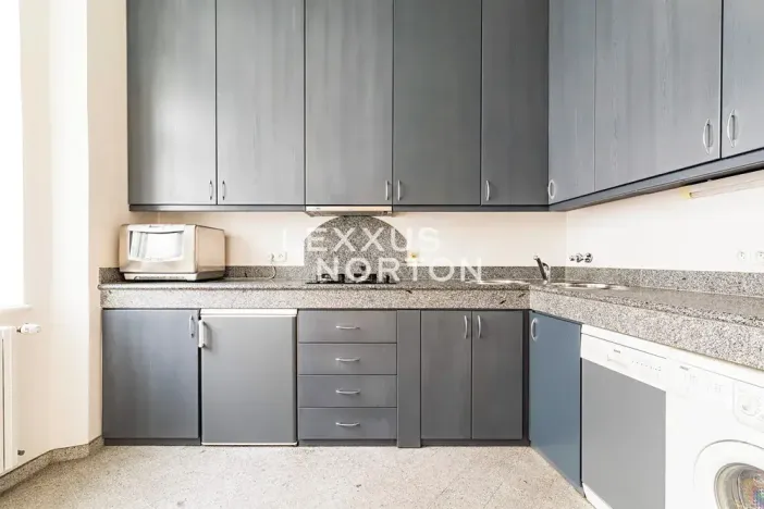 Pronájem bytu 2+1, Praha - Malá Strana, Vlašská, 73 m2