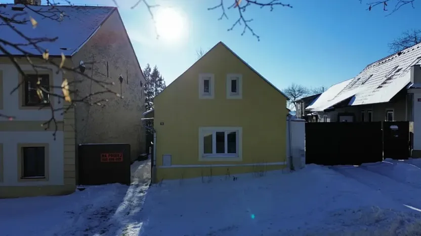 Prodej rodinného domu, Ondřejov, nám. 9. května, 74 m2