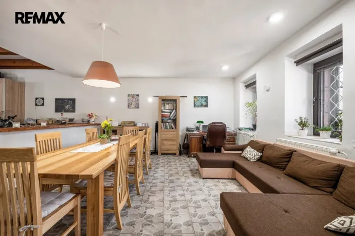 Prodej ubytování, Volary, K. V. Raise, 392 m2