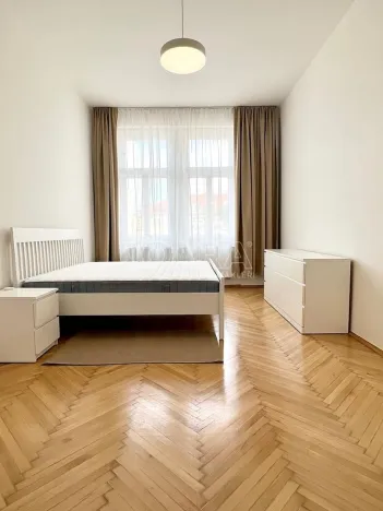 Pronájem bytu 2+1, Praha - Vinohrady, Římská, 85 m2