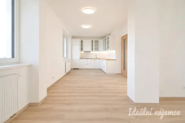 Pronájem bytu 2+kk, Brno, Jižní, 35 m2