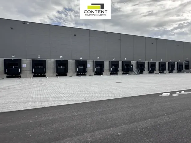 Pronájem výrobních prostor, Pardubice - Rosice, Salavcova, 4000 m2